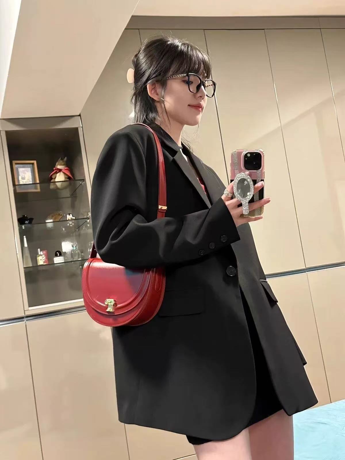 T1345 Women's suits