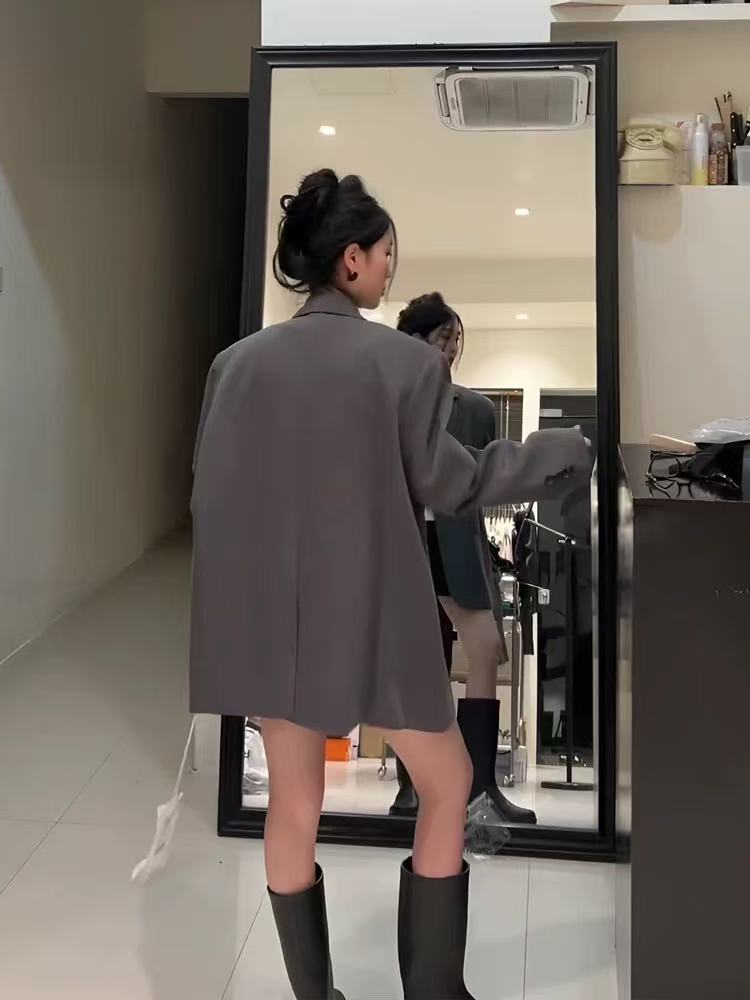 T1339 Women's suits