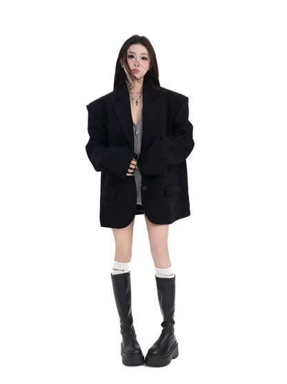 T1343   Women's suits