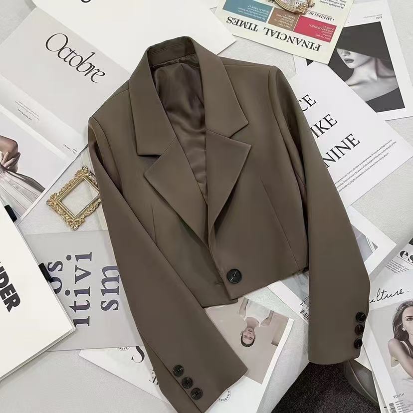 T1351 Women's suits