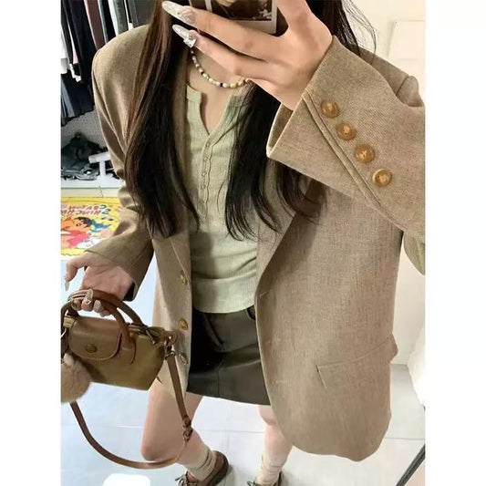 T735  Women's suits