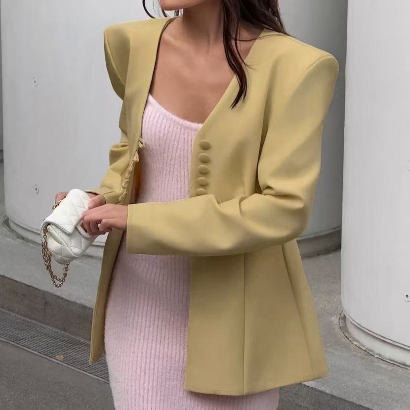 T1179  Women's suits