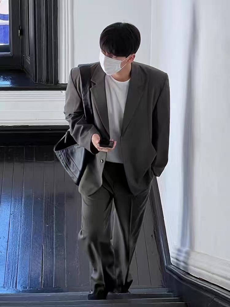 T1397  Men's suits