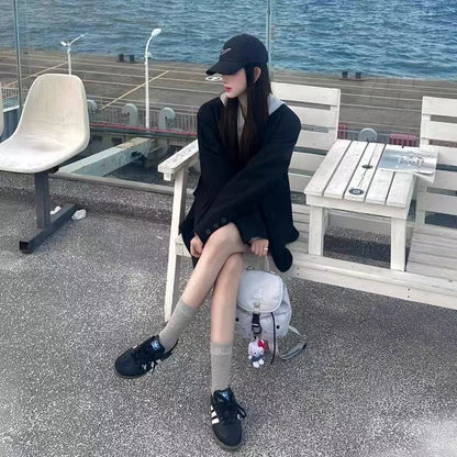 T1426  Women's suits