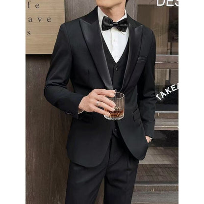 T1447  Men's suits