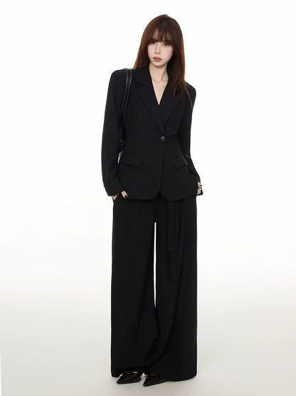 T1545 Women's suits