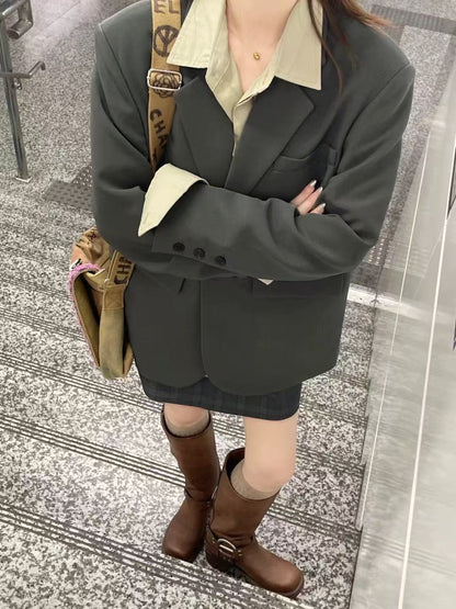 T1575  Women's suits