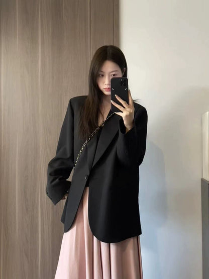 T1580  Women's suits