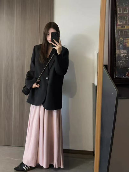 T1580  Women's suits