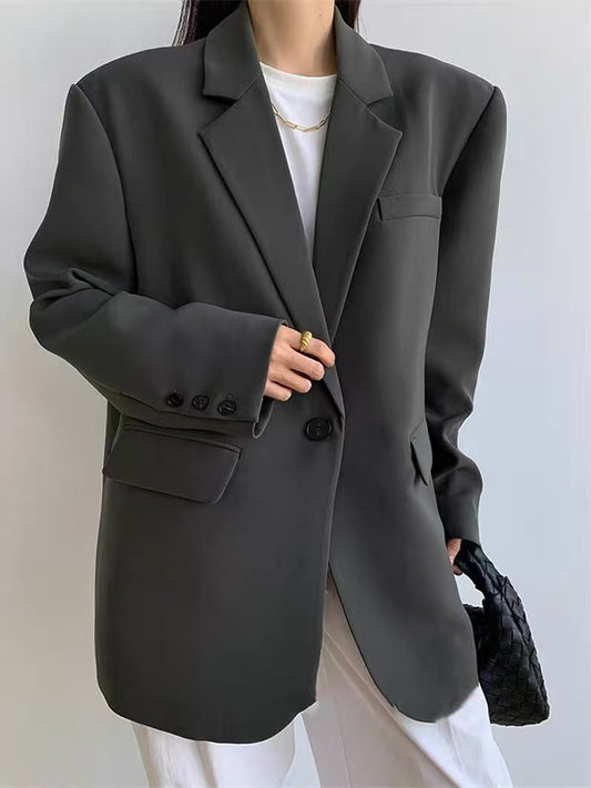 T1581  Women's suits