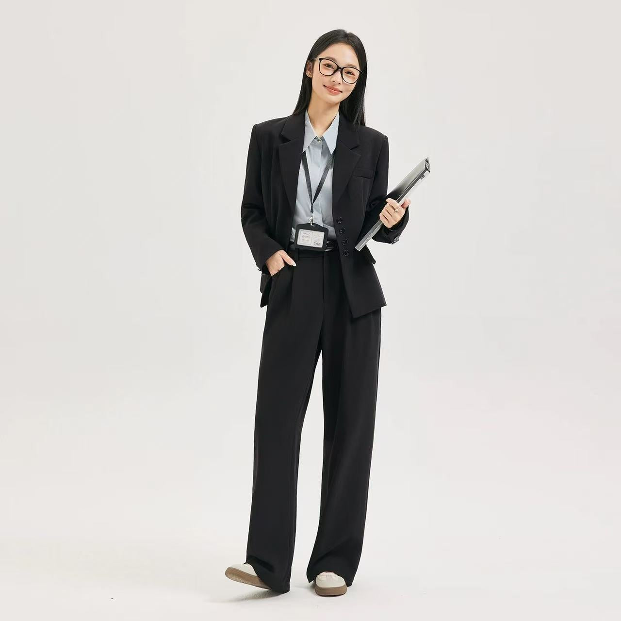 T1585 Women's suits