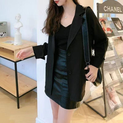 T1616  Women's suits