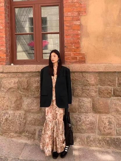 T1680  Women's suits