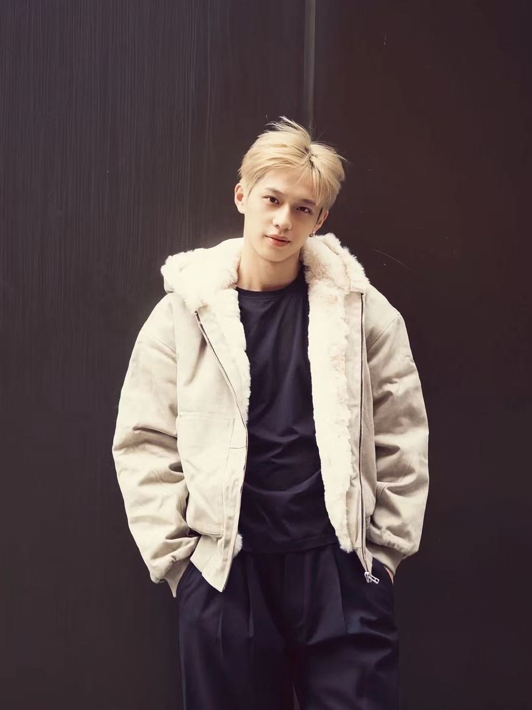 T1894 Men's outerwear