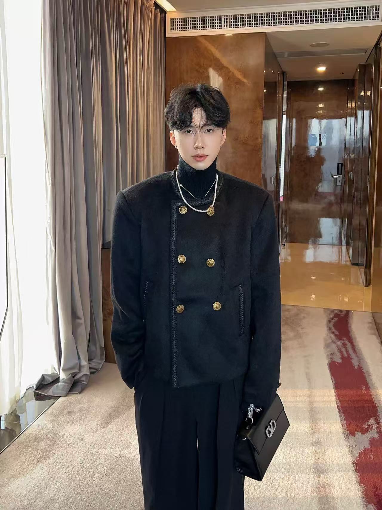 A0376   Men's outerwear
