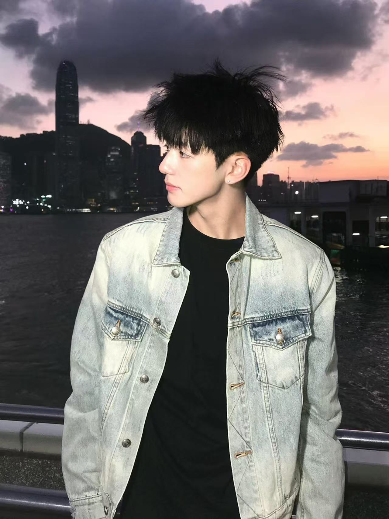 A0527   Men's outerwear