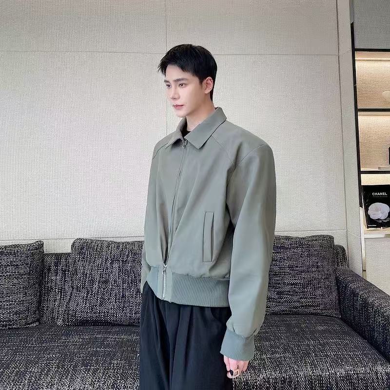 A0719        Men's outerwear