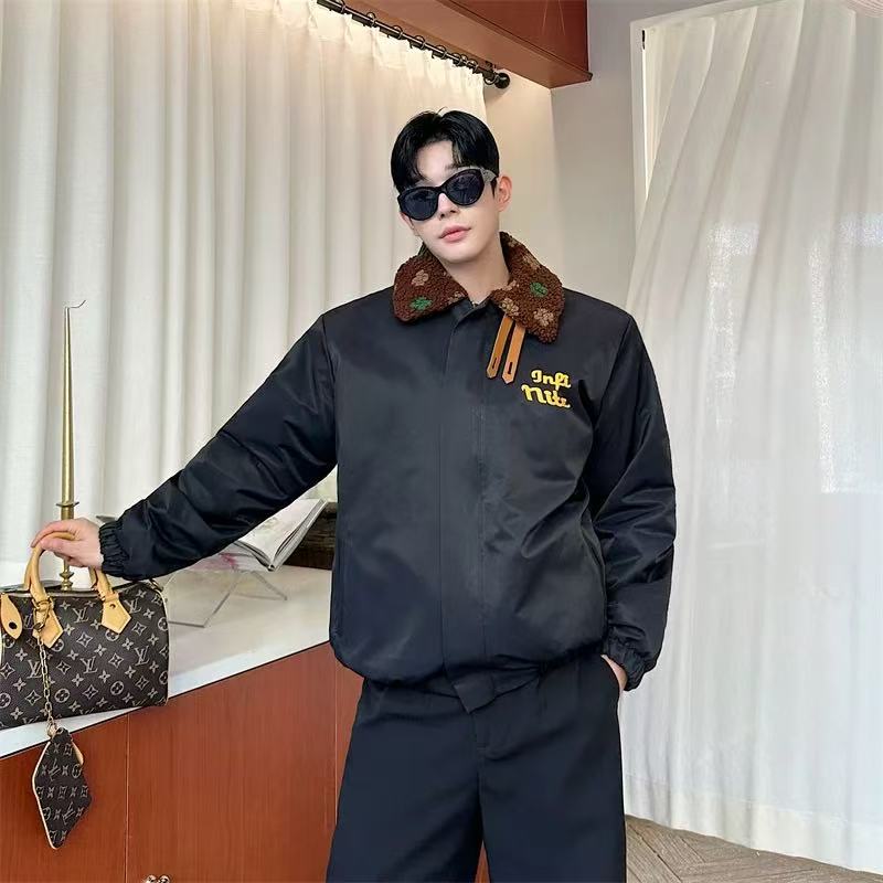 A0896    Men's outerwear