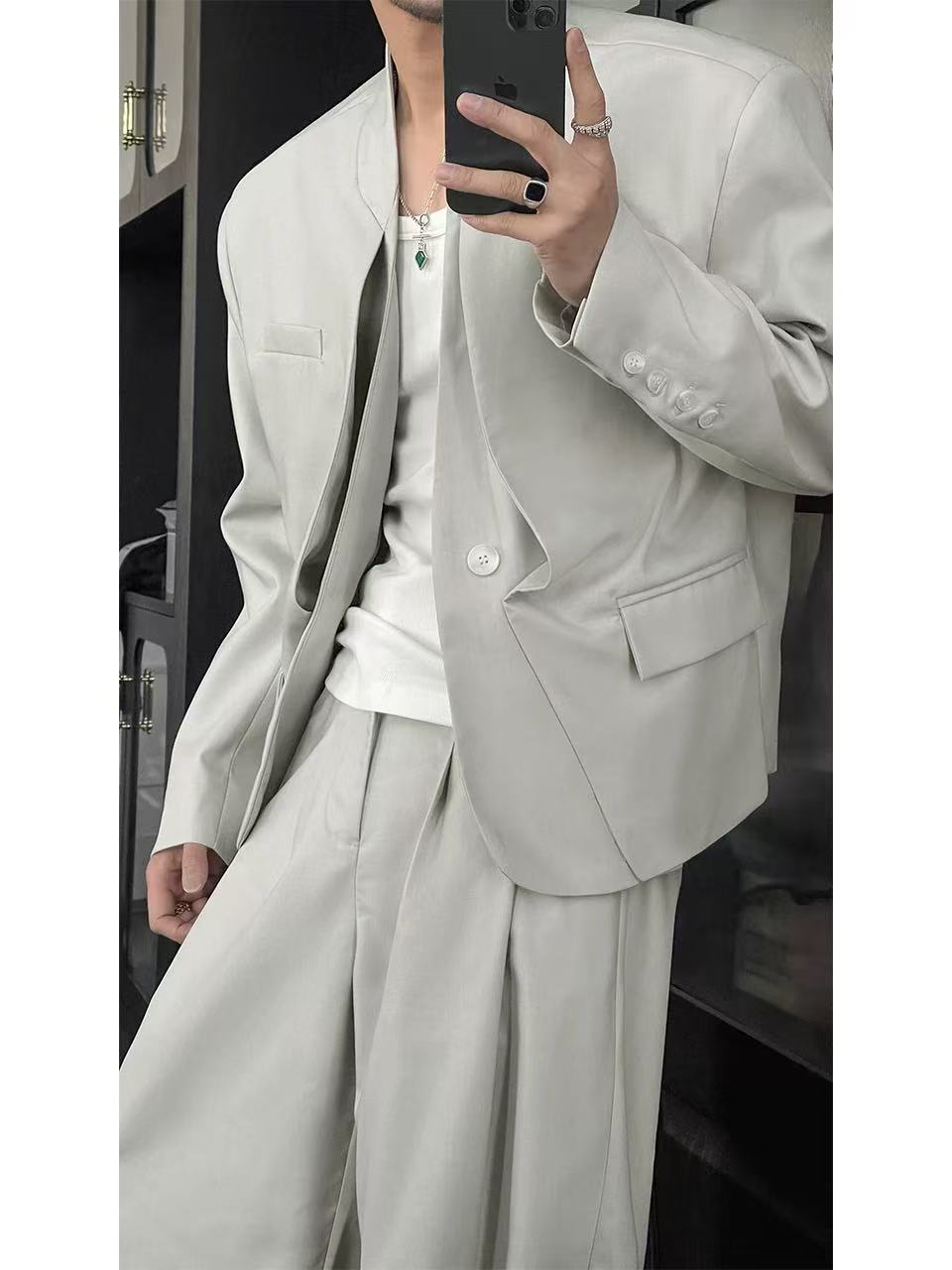 A1704   Men's outerwear