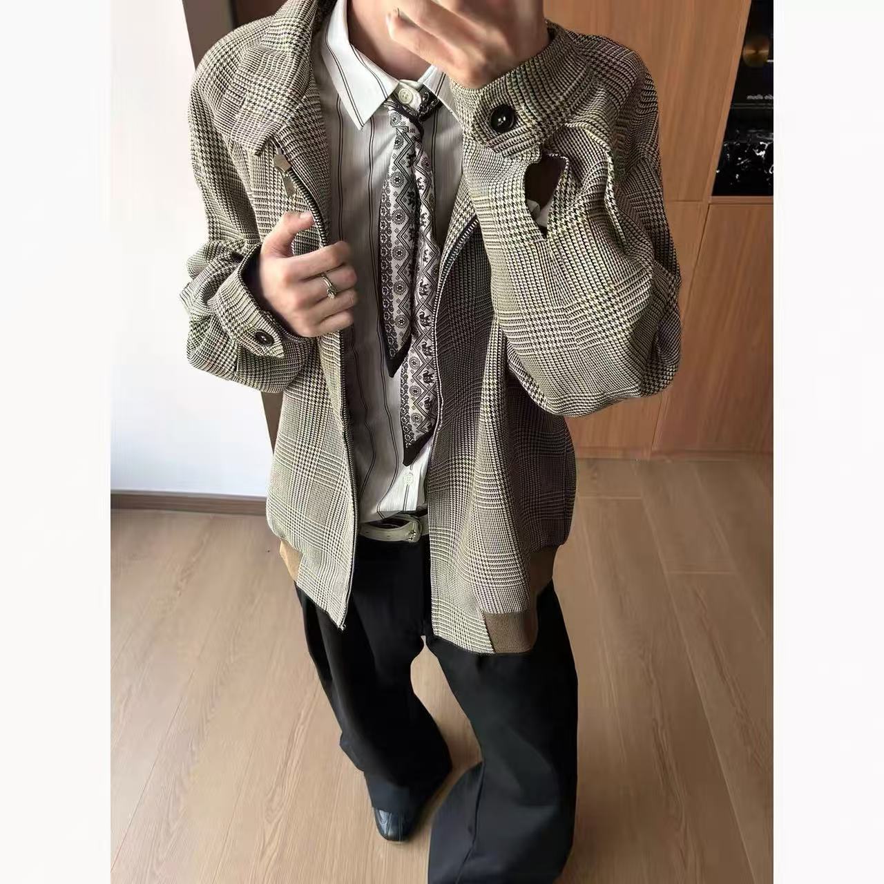 A1668    Men's outerwear
