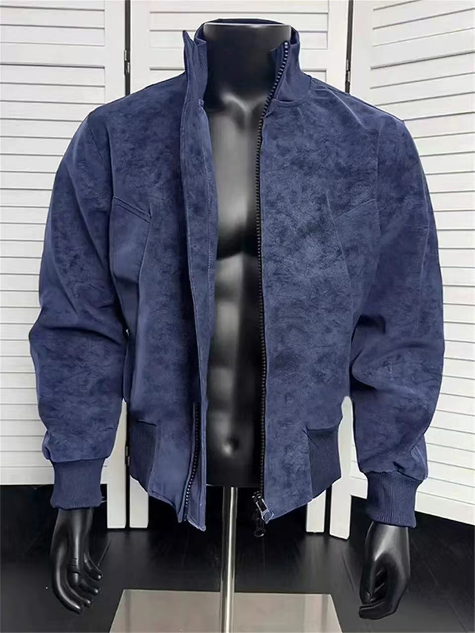 A1833    Men's outerwear